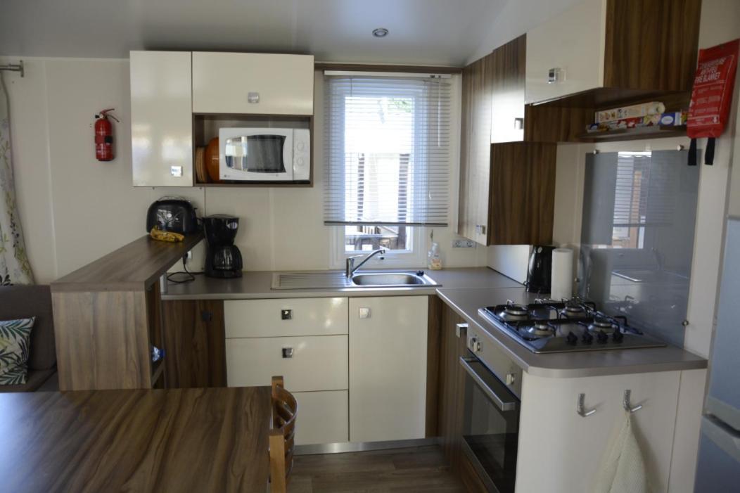 Mobilhome 6/8 Personnes 3Ch La Reserve **** Gastes المظهر الخارجي الصورة